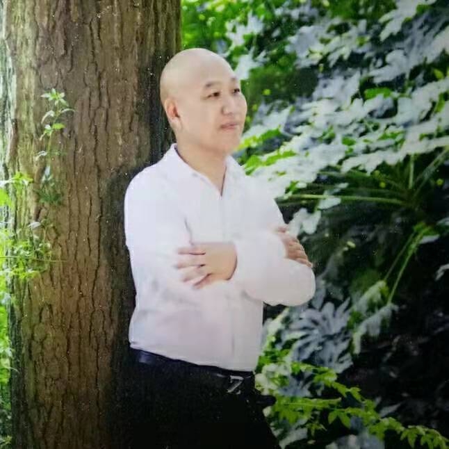 郑鑫牵手的第一张照片--无锡中老年相亲网