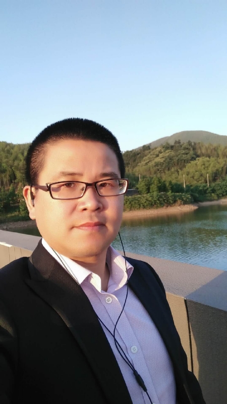 顾律师的第三张照片--无锡中老年相亲网